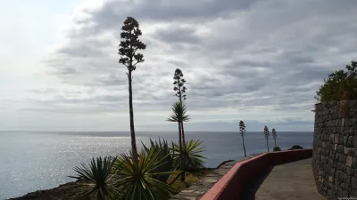 Passeio Marítimo Câmara de Lobos, Madeira hiking trail (V-PROMENADE)