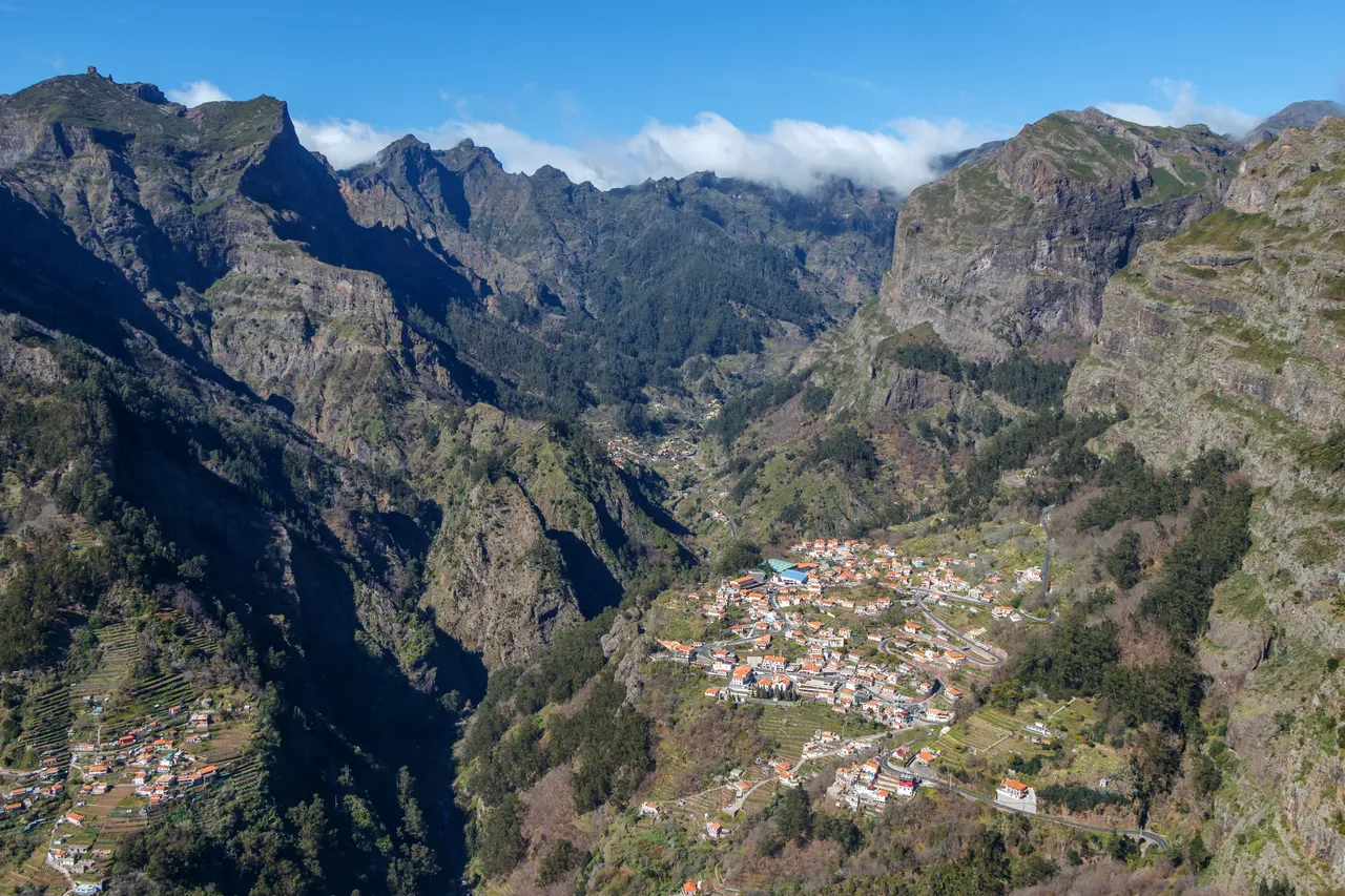 Vereda da Eira do Serrado, Madeira hiking trail (V-EIRASERRADO)
